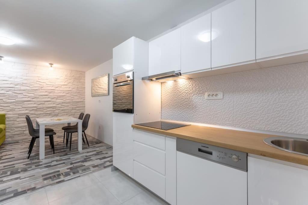 Apartment 3M - One Bedroom Apartment Spalato Esterno foto
